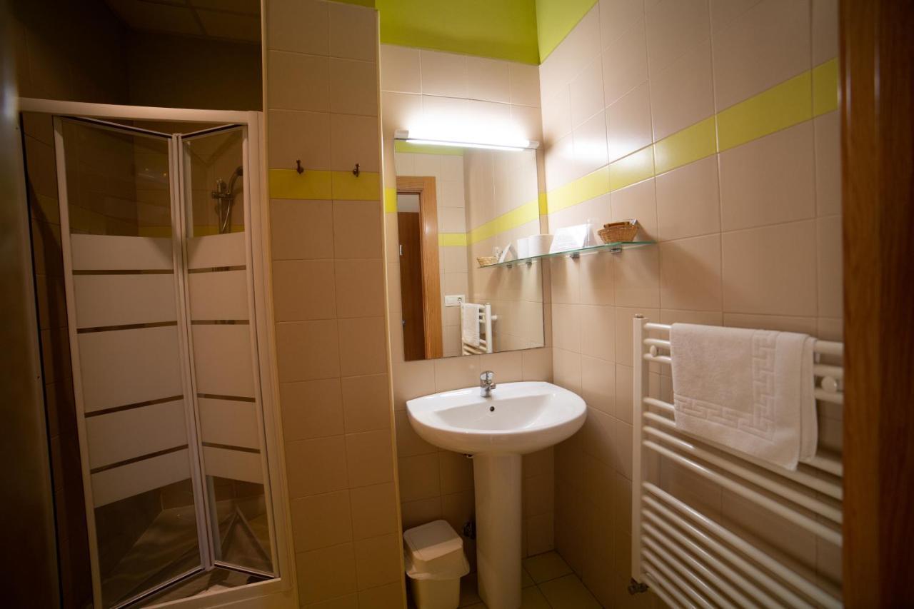 Hospederia Bei.Tu Hostel Beire Bagian luar foto